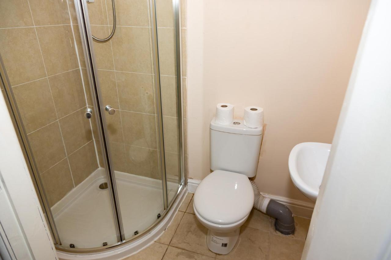 סאות' שילדס Alexander Apartments Rooms 2 מראה חיצוני תמונה
