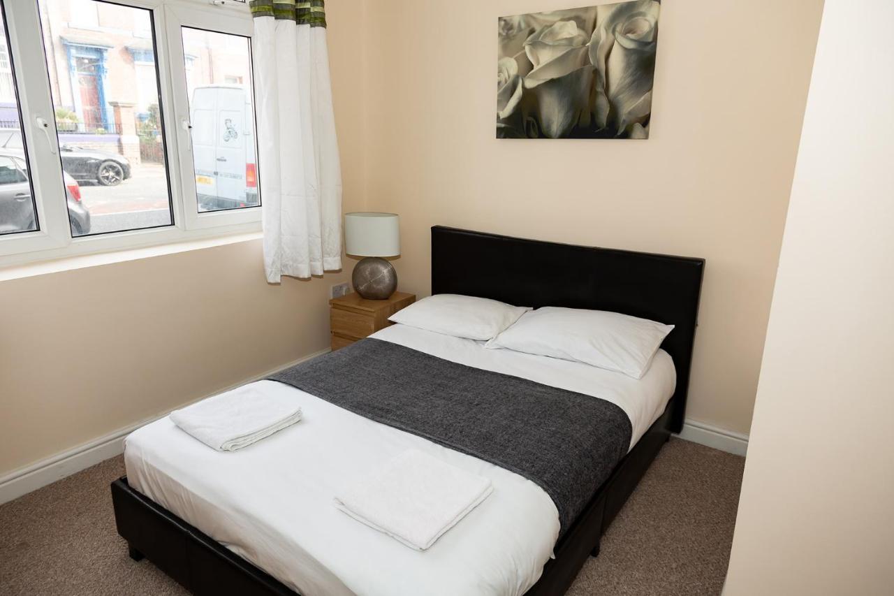 סאות' שילדס Alexander Apartments Rooms 2 מראה חיצוני תמונה